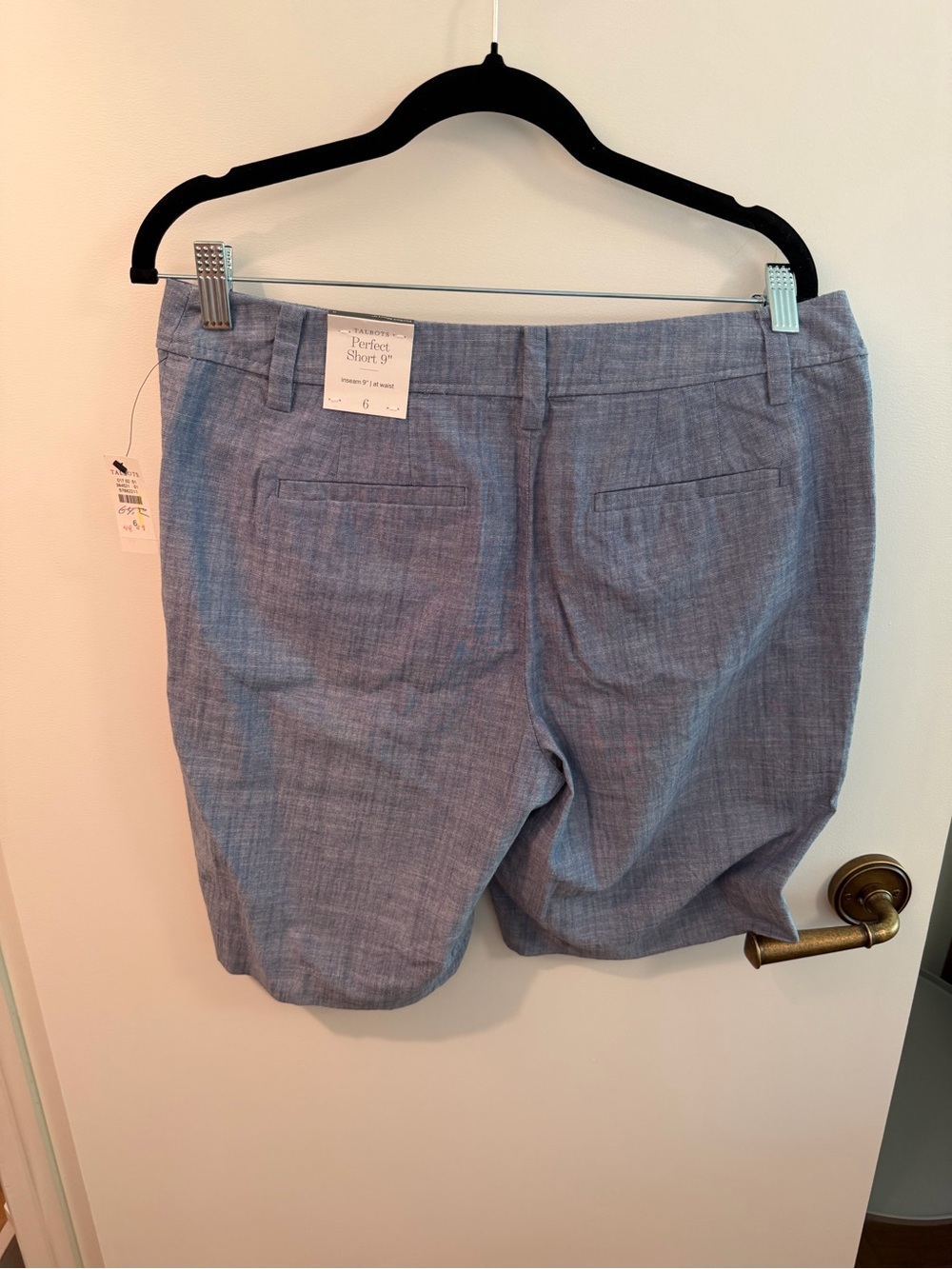 Talbots Perfect Shorts - NWT- Size 6 - Picture 4 of 8